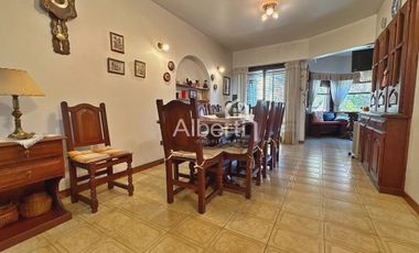 VENTA CHALET 5 AMBIENTES DE CATEGORIA EN EL PALOMAR.