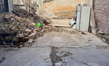 OPORTUNIDAD. PH COMPUESTO POR DOS DEPARTAMENTOS DE 2 AMBIENTES CADA UNO- ISIDRO CASANOVA