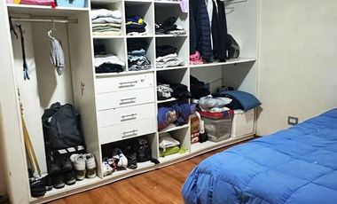 casa ph 4 ambientes con un local con 2 baños se vende todo en block