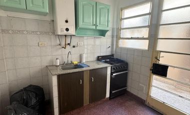 Venta 2 Ambientes con Patio en Banfield.