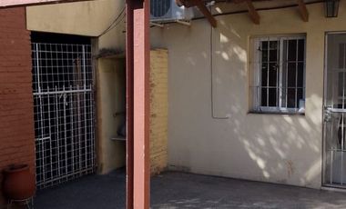 CASA MULTIFAMILIAR EN VENTA SAN MARTIN