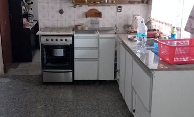 CASA MULTIFAMILIAR EN VENTA SAN MARTIN