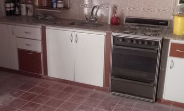 CASA MULTIFAMILIAR EN VENTA SAN MARTIN