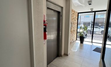 DEPTO EN VENTA A ESTRENAR DE 2 AMB+ 2 COCHERAS