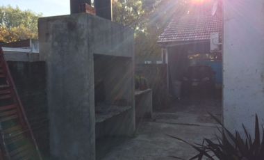 INTERESANTE CASA A TERMINAR SOBRE LOTE DE 433MTS2