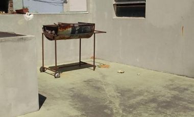 P. H , en 1 º piso , con patio y lavadero mas terraza compartida