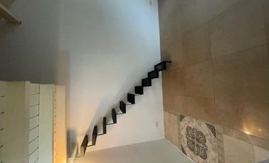 Casa de 5 Ambientes y Pileta.