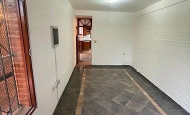 Casa de 5 Ambientes y Pileta.