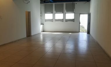 EXCELENTE LOCAL SOBRE CONSTITUCION  120 MTS + PATIO TRASERO SAN FERNANDO