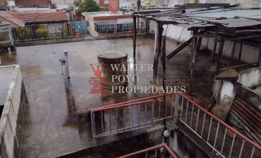 Espectacular galpon con casa, techo parabolico de chapa c/lucarna de 6mde altura mas 91m de altillo