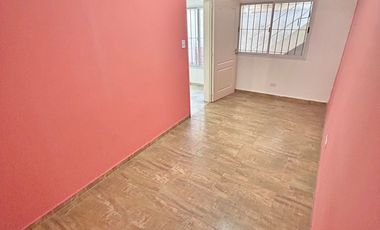 Excelente PH de 3 ambientes con cochera. Morón centro