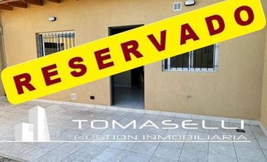 ALQUILER - PH 3 AMBIENTES CON PATIO Y COCHERA - A ESTRENAR - SIN EXPENSAS