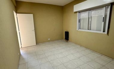 ALQUILER - PH 3 AMBIENTES CON PATIO Y COCHERA - A ESTRENAR - SIN EXPENSAS