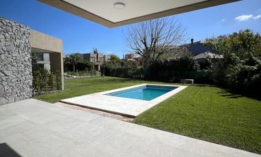 CASA EN VENTA EN FINCAS DE HUDSON