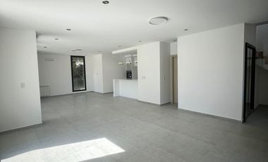 CASA EN VENTA EN FINCAS DE HUDSON