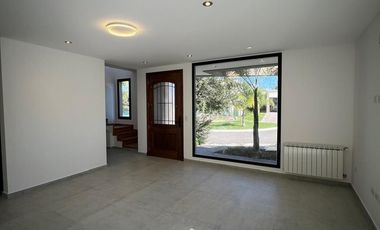 CASA EN VENTA EN FINCAS DE HUDSON