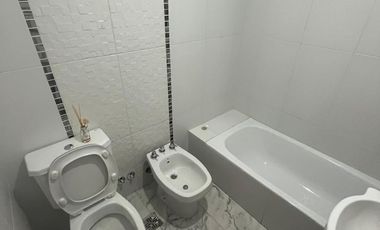 ALQUILER - DEPARTAMENTO 2 AMB. - CON COCHERA