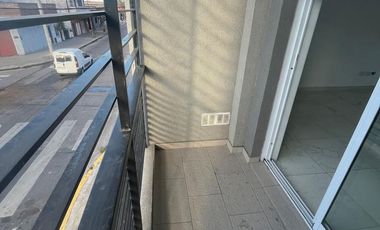 ALQUILER - DEPARTAMENTO 2 AMB. - CON COCHERA