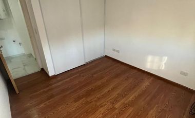 ALQUILER - DEPARTAMENTO 2 AMB. - CON COCHERA