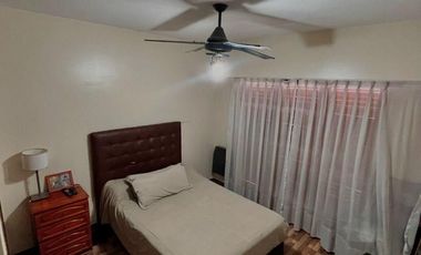 Casa en Lote Propio de 10 X 42 con Piscina y Quincho