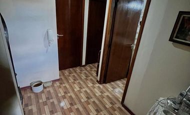 Casa en Lote Propio de 10 X 42 con Piscina y Quincho