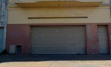 VENTA:  DOS DEPARTAMENTOS  DE 4 AMB. Y DE 3 AMB. LOCAL O GARAGE
