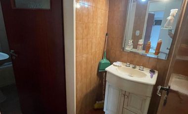 Chalet en Venta a Pasos de Las Lomitas - ¡Ubicación Inmejorable
