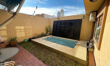 Chalet en Venta a Pasos de Las Lomitas - ¡Ubicación Inmejorable