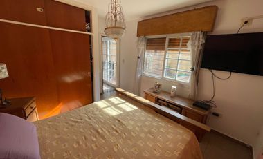 Chalet en Venta a Pasos de Las Lomitas - ¡Ubicación Inmejorable