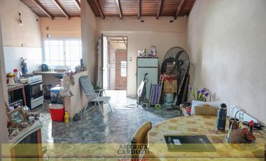 VENTA DEPARTAMENTO PLANTA ALTA 3 AMBIENTES EN PASO DEL REY