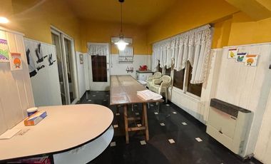 VENTA CASA MULTIFAMILIAR. LA TABLADA