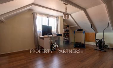 Exclusiva Residencia Familiar en Entorno Privilegiado