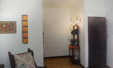 Amplia vivienda muy bien ubicada