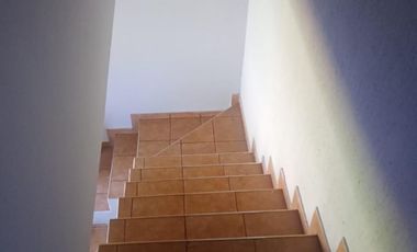 Guidek Stasiuk propiedades alquila duplex por calle Los Glaciares 1215