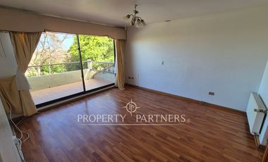 Gran casa de dos niveles en calle cerrada con linda vista despejada a Coquimbo