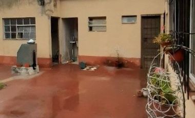 CHALET DE 3 AMBIENTES EN VENTA - ITUZAINGO NORTE