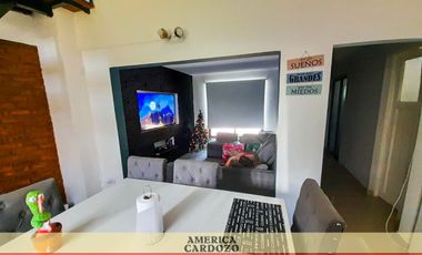 CASA QUINTA  5 AMBIENTES PILETA, FERRARI, MERLO RUTA 200