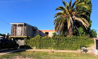 CASA QUINTA  5 AMBIENTES PILETA, FERRARI, MERLO RUTA 200