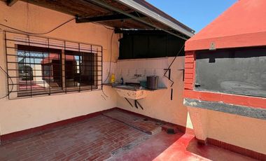 Departamento 5 ambientes en Planta Alta