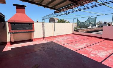 Departamento 5 ambientes en Planta Alta