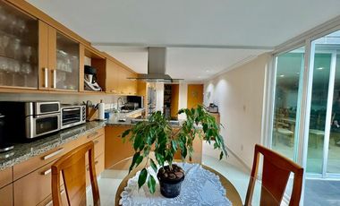 Casa en Venta en Lomas de Tecamachalco