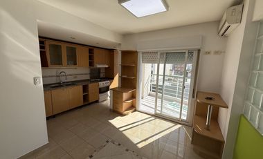 LUMINOSO 5 AMBIENTES EN EXCELENTE CONDICIONES