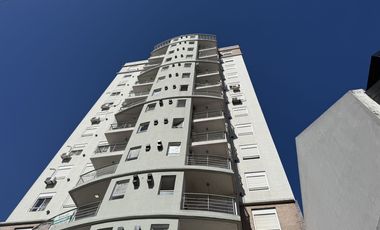 LUMINOSO 5 AMBIENTES EN EXCELENTE CONDICIONES