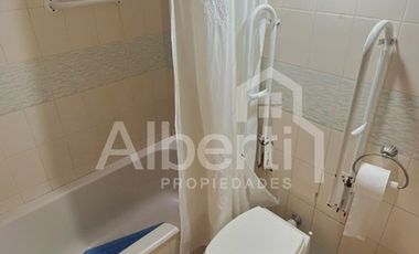 VENTA CASA 4 AMBIENTES EN HAEDO.