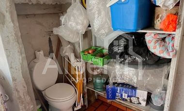 VENTA CASA 4 AMBIENTES EN HAEDO.