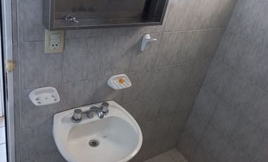 Se alquila hermoso departamento zona centro