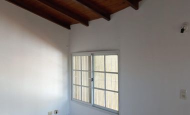 Se alquila hermoso departamento zona centro
