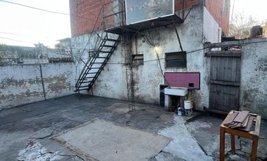 ALQUILER - PH - APTO TALLER DE COSTURA - VILLA MADERO