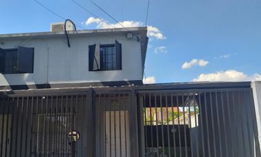 SE ALQUILA DEPTO TIPO CASA DE 3 AMB EN PLANTA ALTA, FRENTE, VILLA ADELINA
