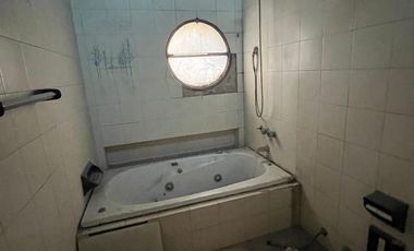 CASA céntrica ÚNICA por UBICACIÓN Oportunidad de negocio EXEPCIONAL